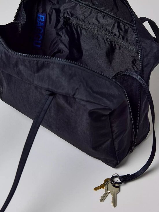 BAGGU Handbags - NWT BAGGU Medium Nylon Bowler Bag Black